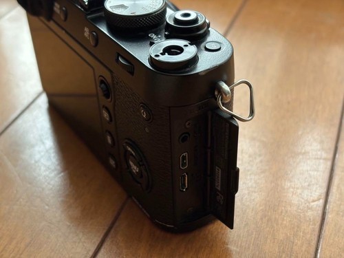 Fujifilm X100F Black Compact Digital Camera Dust on Sensor from JAPAN Used item - Picture 7 of 10