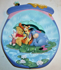 Honey Pot Plate Winnie The Pooh 3D Bradford Exchange Just a small piece weather