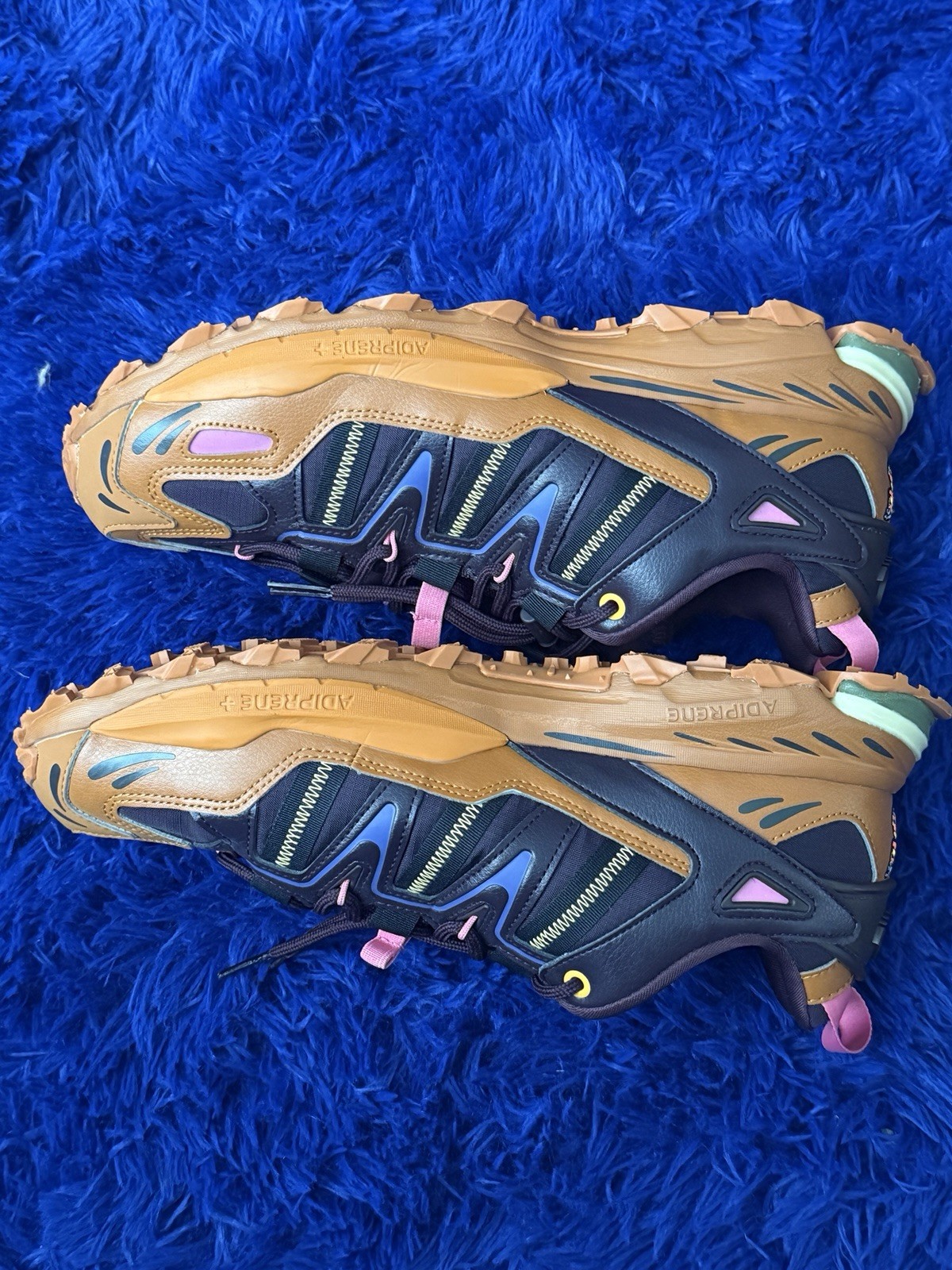 Size 12 - Adidas Hyperturf Day of the Dead - Mole thumbnail 3