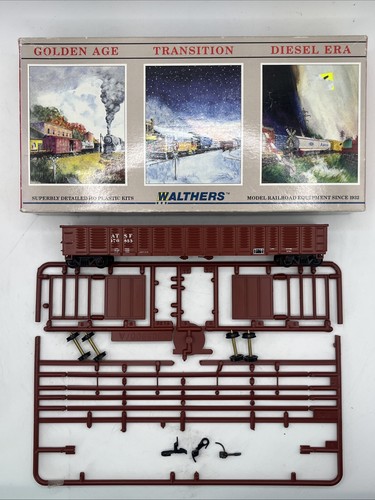 WALTHERS HO SCALE 53' THRALL GONDOLA CORRUGATED SIDES SANTA FE 176888 932-5902 | Zustand: Used