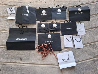 LOT 15 ORIGINAL PAPIERTÜTEN UMSCHLÄGE VERSCHIEDENE GRÖßEN ORIGINAL CHANEL 100%