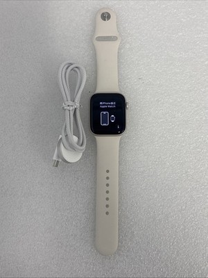 Apple Watch SE 3 (A3325) 44mm Starlight Aluminum Case S/M Starlight Sport Band
