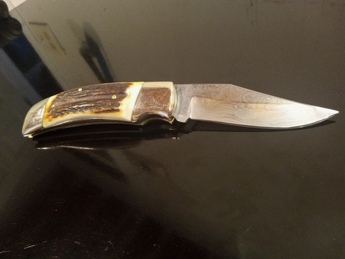 Rare Vintage D.J. Hughes FAT Stag Folder w/ 3.5'' Damascus Blade. N-S Bolsters.