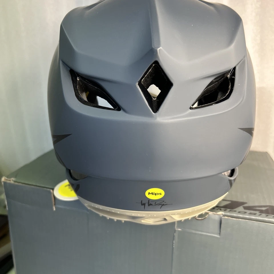 Casco Troy Lee 140437012, D4 compuesto gris sigiloso montaje facial completo, SM Foto 4 de 4