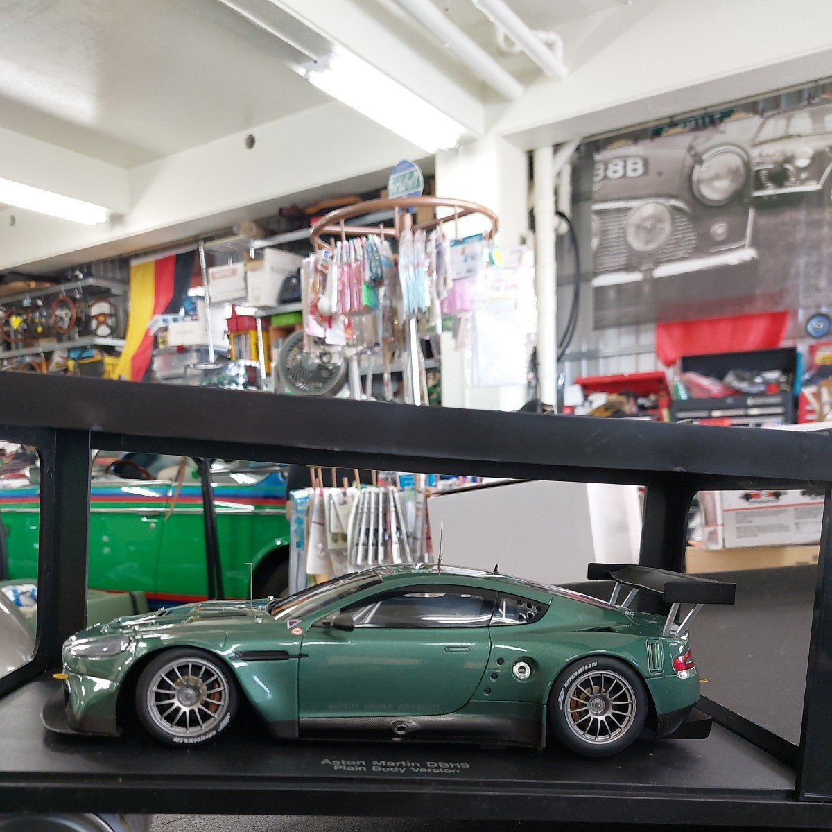 買い保障できる Body Plain DBR9 Martin Aston scale 18 1 Version Art Auto レーシングカー