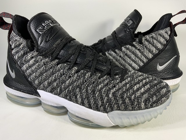 lbj 16 oreo