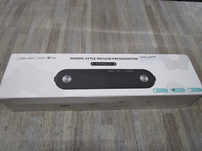 Nordic Style Vacuum Preservation Automatic Food Sealer 110V Black