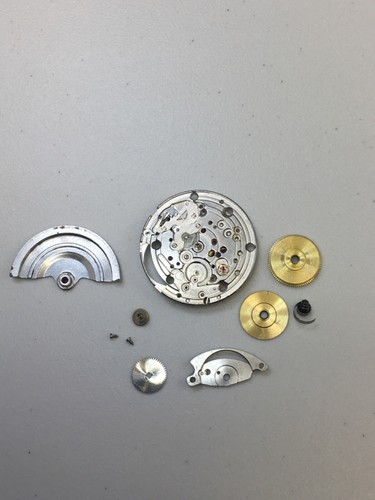 Vintage Certina Cal.25-651 Uhrwerk für Ersatzteile/Reparatur Unruh gut - Bild 9 von 10
