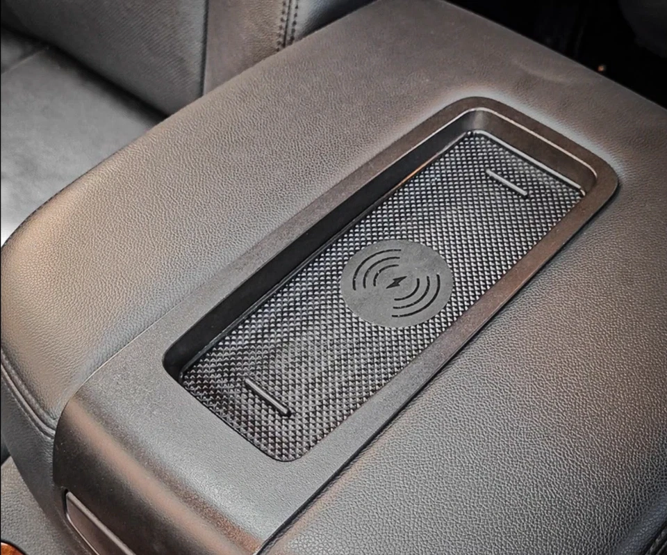 Armrest Lid Wireless Charging For 07-13 Silverados Avalanche/GMC Sierra Tahoe - Image 4 of 4