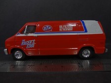 Greenlight 1976 Dodge B-100 Van STP - Loose 1:64