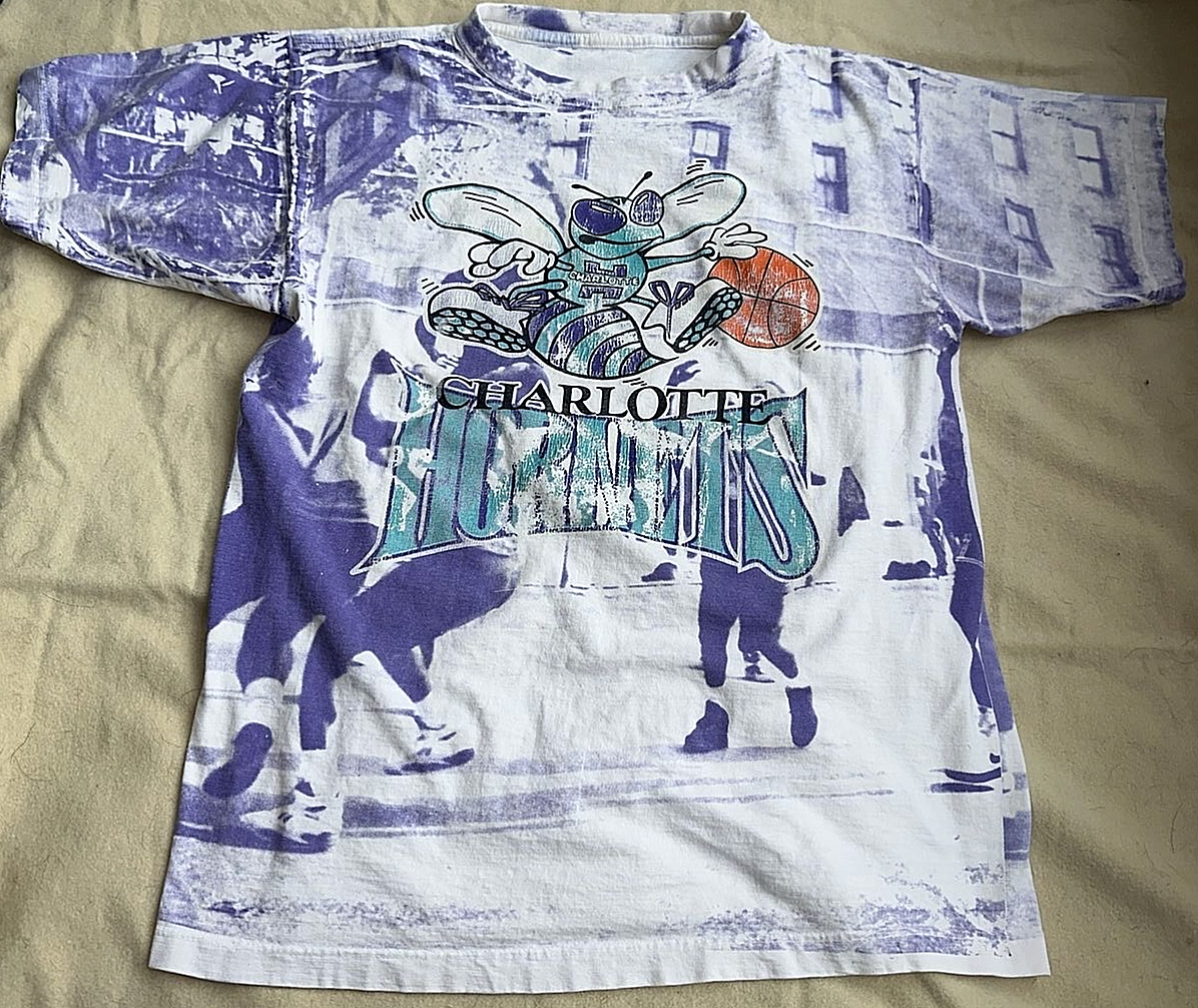 Vintage Charlotte Hornets All Over Print T - Shirt Men's 90s