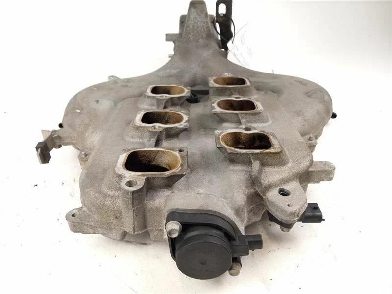 Cadillac CTS 2004-2009 colector de admisión superior Foto 4 de 4