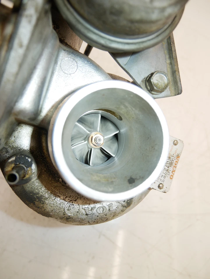 Turbocompresor para Volvo XC70 I 2004 2,5 T XC AWD B5254T2 B52 209 HP Foto 3 de 4