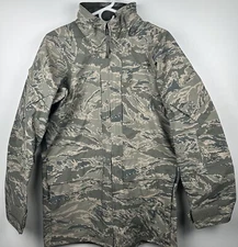 NWOT Tennessee Apparel Corp Parka Jacket Mens Small Long Green All Purpose Camo