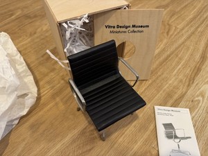 Vitra Eams Chair | eBay