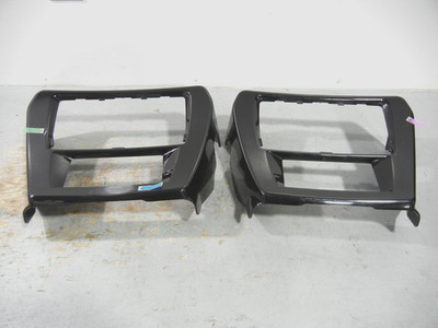 2024-2026 HD Street/Road Glide Helix OEM Lower Radiator Covers, Used - Lot of 2