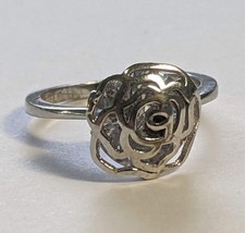 Vintage ring sterling silver 925 Size 7 Weight 3.72 g.