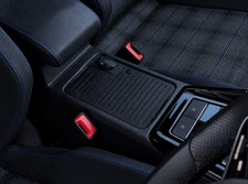 VW Golf 8 Abdeckung Ablagefach Getränkehalter CUPHOLDER Karbon