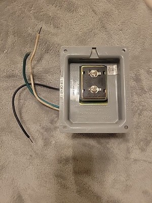 HAMMOND MANUFACTURING EM-57580 / EM57580 (NEW NO BOX)
