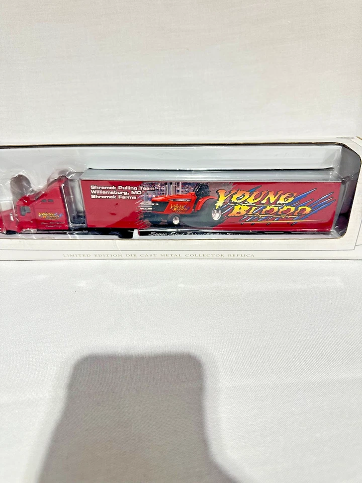 Agco Young Blood Pulling Tractor Kenworth T-600 Semi By SpecCast 1/64th Scale - Image 2 of 4