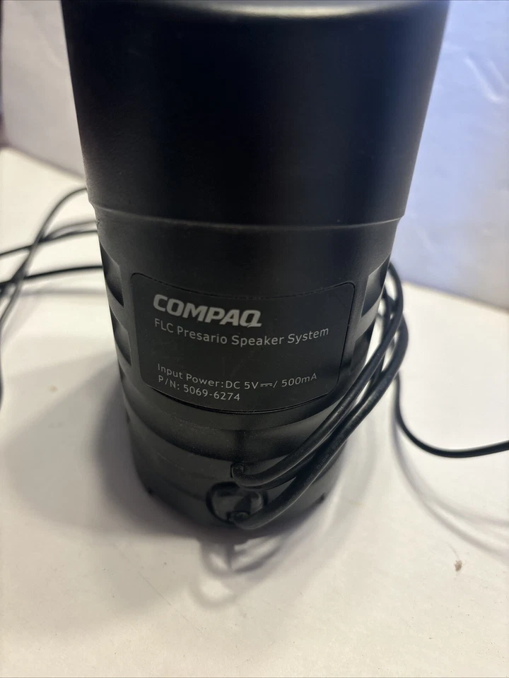 Compaq FLC Presario Speaker System a-x.  Input Power DC 5v - Image 4 of 4