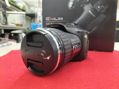 CASIO EX-F1 Digital camera 6MP,36mm-432mm,SDHC,12x,F2.7-F4.6