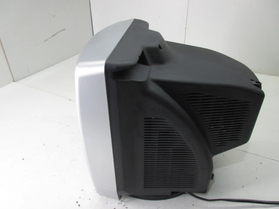 INSIGNIA IS-TV040917 13" CRT Foto 3 de 4