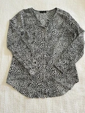 Violet And Claire Black And White Animal Print. Size S