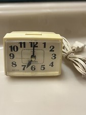 Vintage Westclock Dial Lite Electric Alarm Clock Model 22090-22540 Made In USA