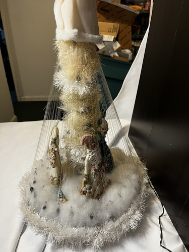 Handmade Vintage Christmas Tree - Picture 8 of 8
