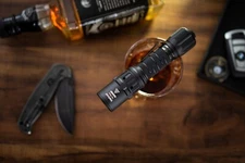 Weltool T8 Plus 2100 lumens 613 Meters Beam Distance Flashlight 21700 Battery