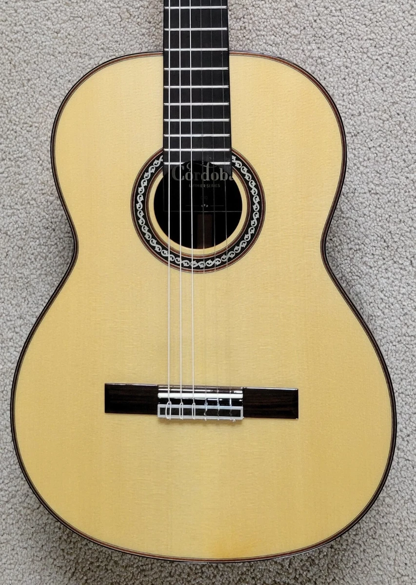 Cordoba c10 spruce deals