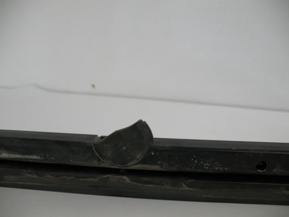 Parachoques delantero izquierdo Arctic Cat Jag Afs Deluxe 1991 Foto 3 de 4