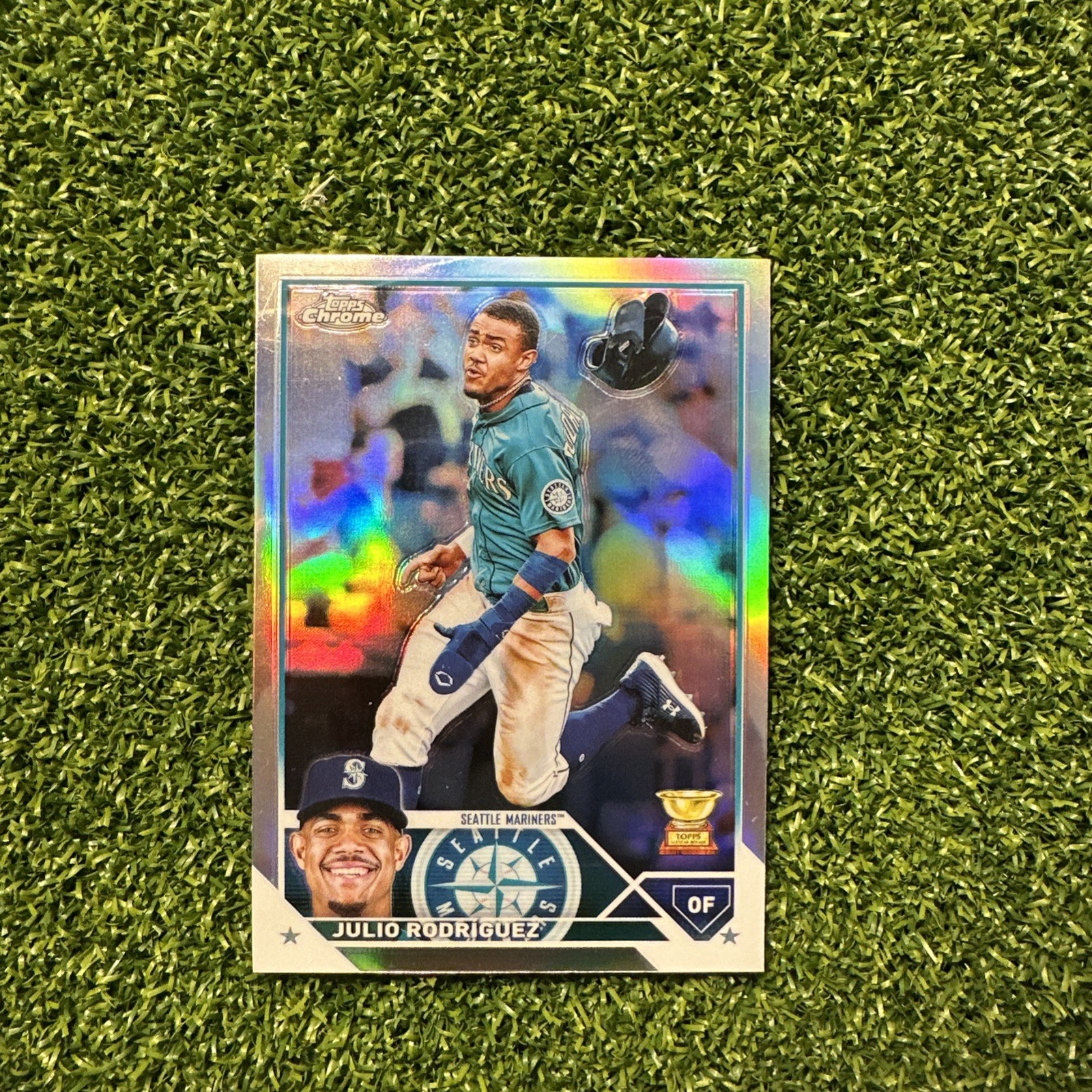 2023 Topps Chrome Julio Rodriguez Refractor Rookie Cup #200 Mariners