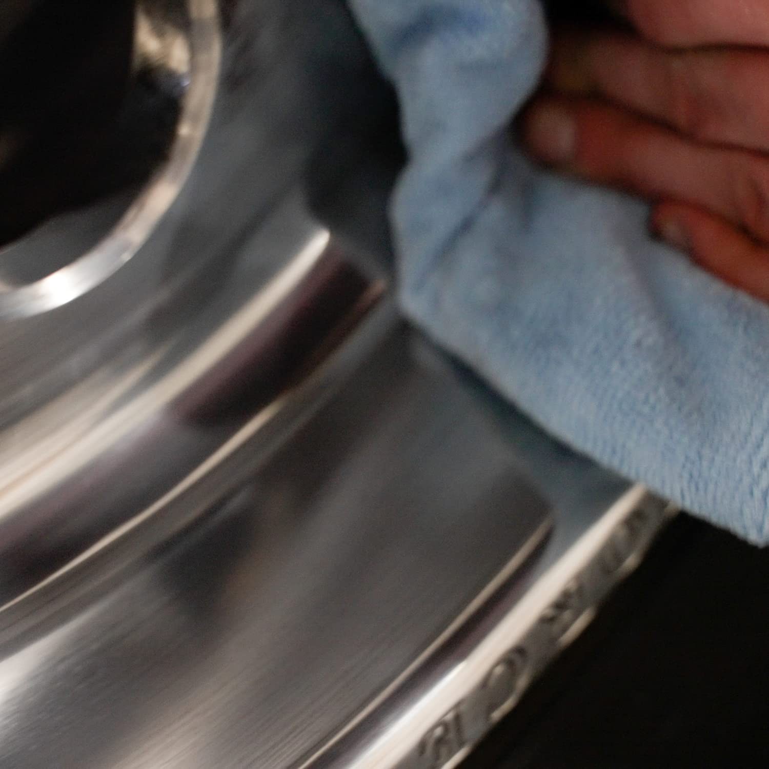 Metal Polish with Long Lasting Sealant, 12 fl oz is a Cleaner, Polisher and p...