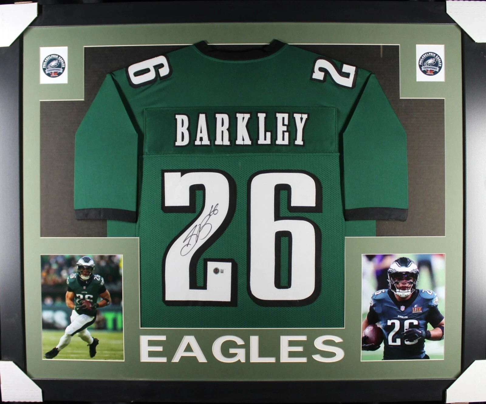 saquon barkley Autographed Signed Philadelphia Eagles / Custom Jersey in 35x43 Frame - Beckett 