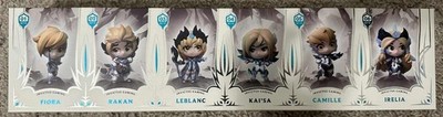 Riot Games - League of Legends Team Minis Set #12 Invictus Gaming 6 Pack
