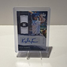 2018 Diamond Kings DK Rookie Materials Signatures /199 Kyle Farmer Auto 0c6