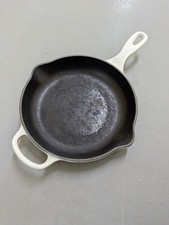 Image of Le Creuset Cast Iron Frying Pan 23cm
