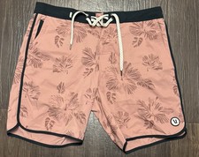 Vuori Board Shorts Men’s 32 Floral Print