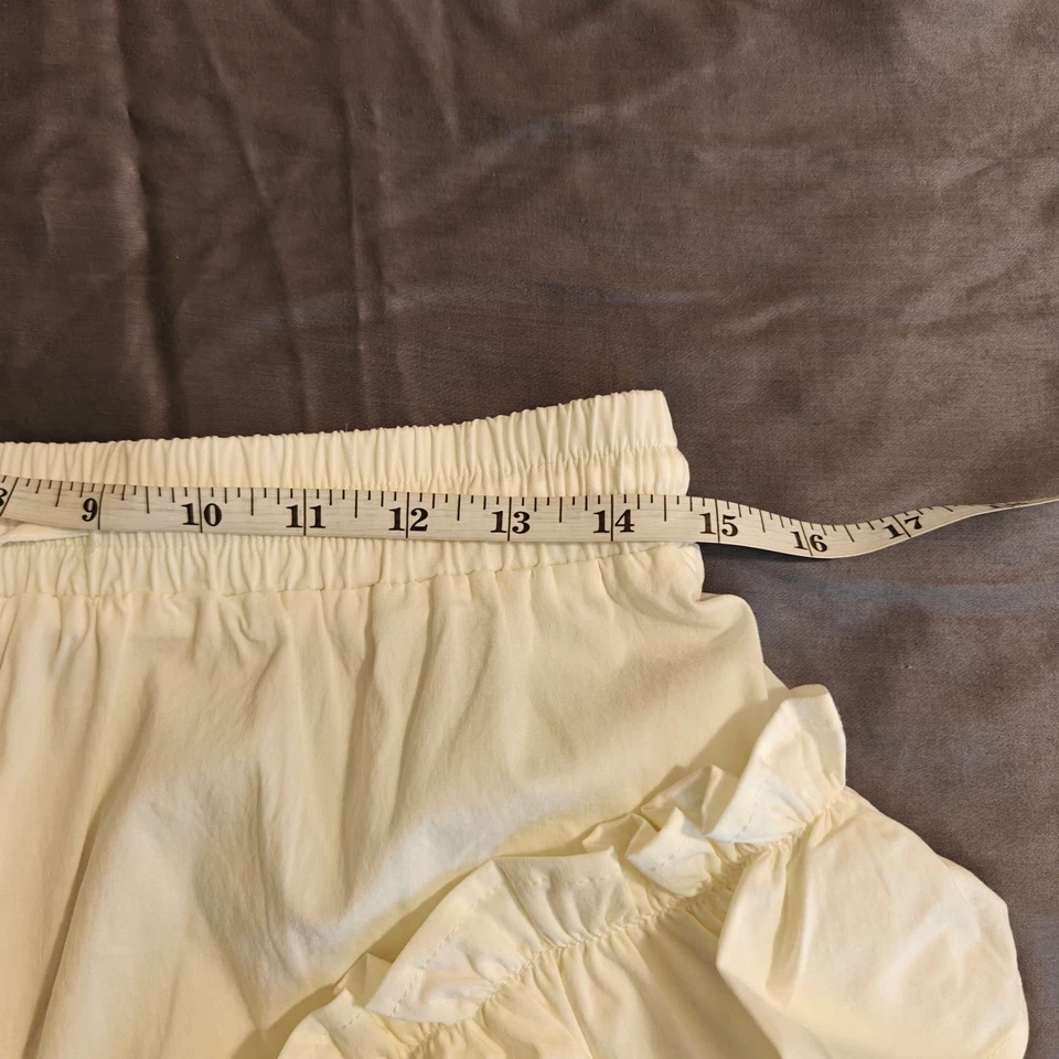 Шорты с кремовыми оборками Story On эластичные на талии на шнурке размер M - Изображение 3 из 4