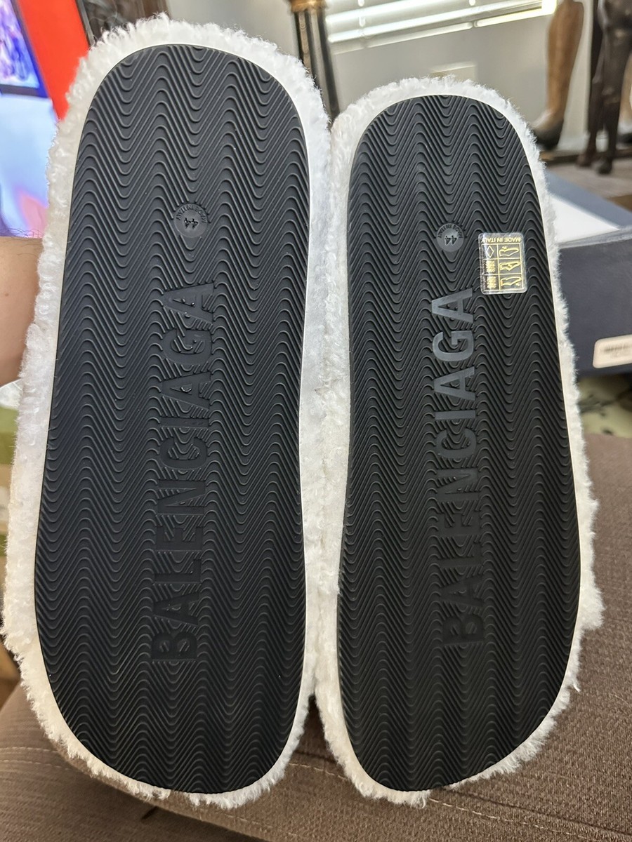【BALENCIAGA】ロゴプレート スリッポン スライド BALENCIAGA sky blue logo embossed rubber platform chunky