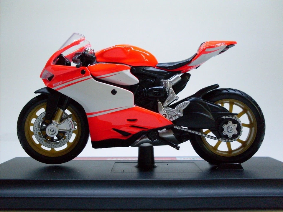 MAISTO 1:18 Ducati 1199 Superleggera MOTORCYCLE BIKE DIECAST MODEL NEW IN BOX - Image 3 of 4
