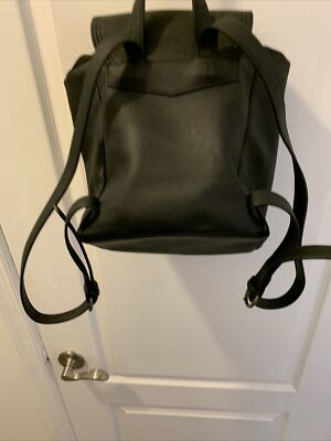 UNIVERSAL THREAD VEGAN LEATHER FLAP FRONT POCKETS BACKPACK BLK NWT UNIVERSAL THREAD Black Faux Leather Vegan Backpack Purse  main image 3