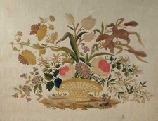 BLUMENKORB. HANDSTICKEREI AUF SEIDE. SPANIEN. 19. Jahrhundert