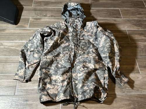 New US Military Parka Cold Weather Universal Camouflage Jacket Small Regular