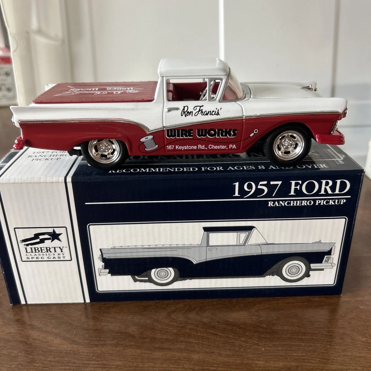 LIBERTY 1957 フォード MOONEYES ミニカー Liberty Classics Ford 1957 Vehicle Year Contemporary Manufacture