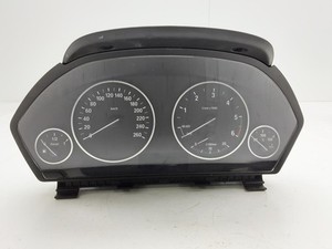 BMW F 30 2011-2014 Tacho Tachometer Kombiinstrument 62109287480 17649411