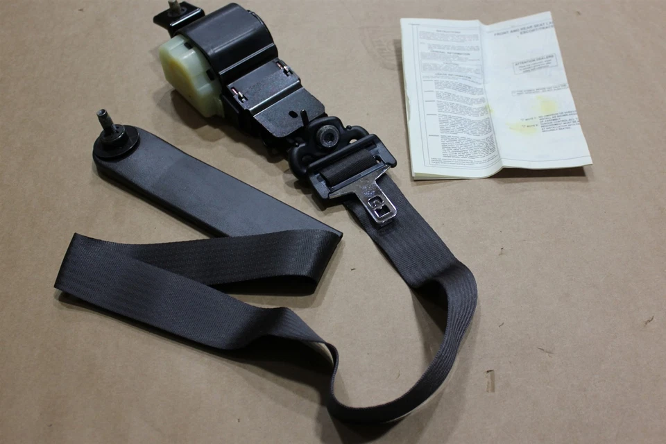 Retractor de cinturón de seguridad Ford Escort 99-02 XS4Z63611B08AAA lado del pasajero negro nuevo de stock Foto 2 de 4