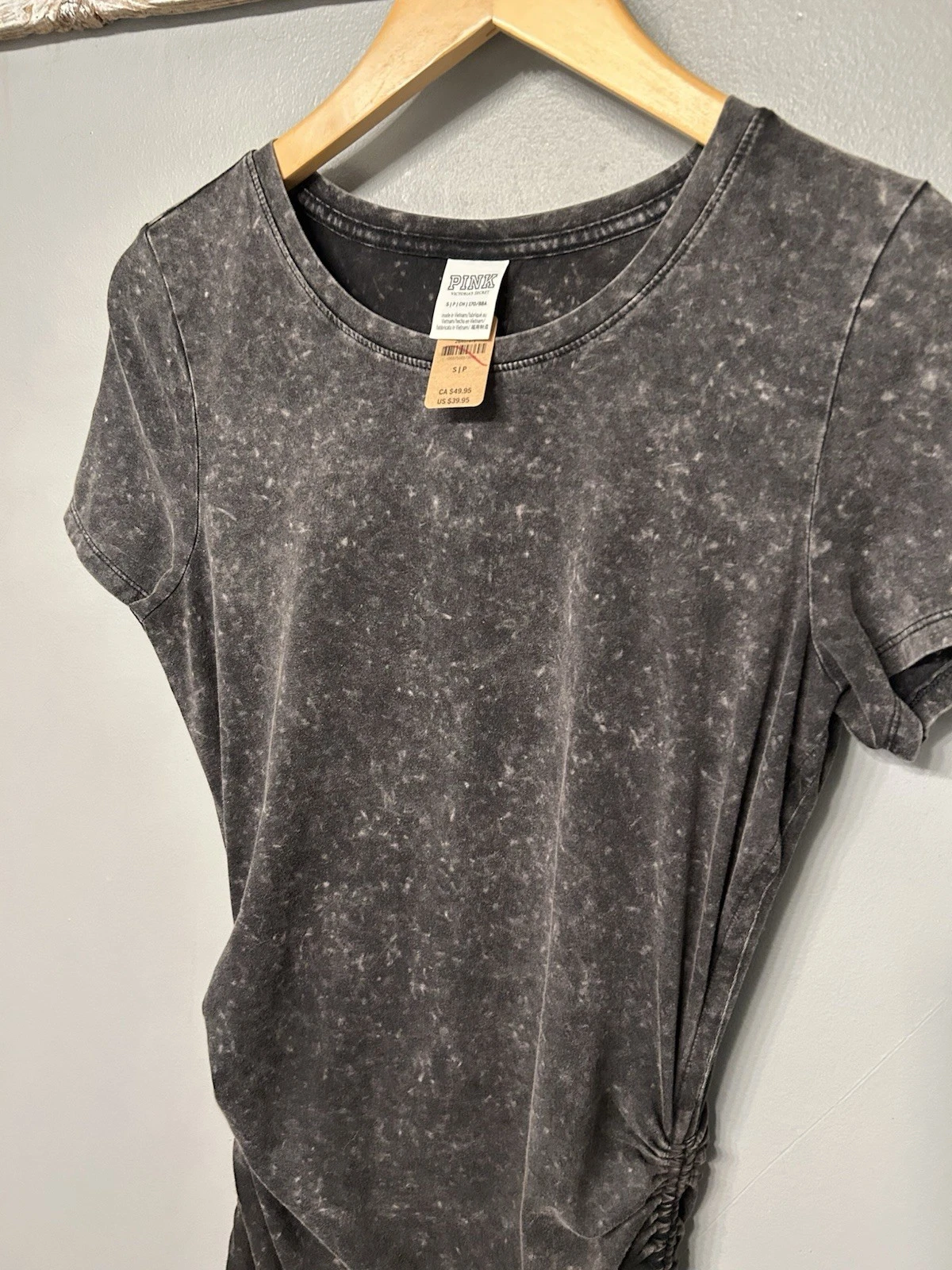 UNDERCOVER Abito T Shirt ROSA by Victoria Secret Grigio Distressed Scrunch Taglia S Nuovo con etichette